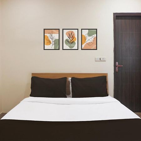 Super Hotel O S J Residency Delhi  Eksteriør bilde
